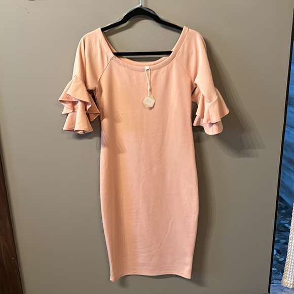 Blush pink maternity dress size medium - Picture 2 of 6